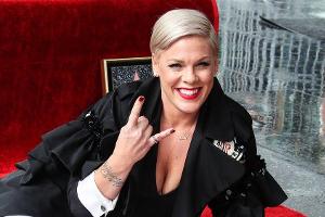 Pink teilt bunte Fotoshow zum Geburtstag von Söhnchen Jameson
