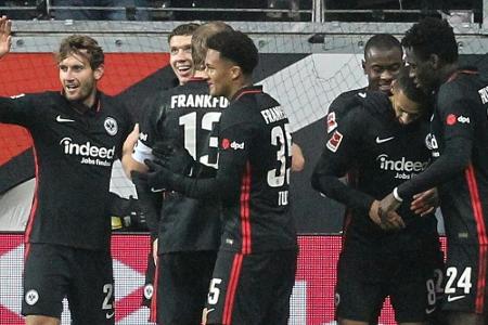 Nach frühem Schick-Doppelpack: Frankfurt dreht gegen Bayer das Spiel Nach frühem Schick-Doppelpack: Frankfurt dreht gegen Bayer das Spiel