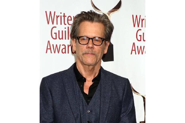 Auch Kevin Bacon hält nicht viel davon, sich gleich zu Jahresbeginn unter Druck zu setzen. 
