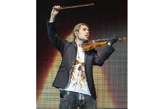 Und Stargeiger David Garrett braucht keinen Jahreswechsel, um Neues anzustoßen: 