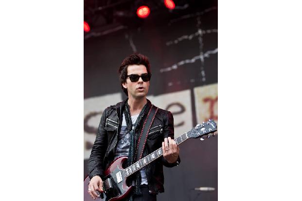 Sänger*innen mit rauen Stimmen sind besonders gefährdet. Kelly Jones' Reibeisenstimme ist zwar das Markenzeichen der walisis...
