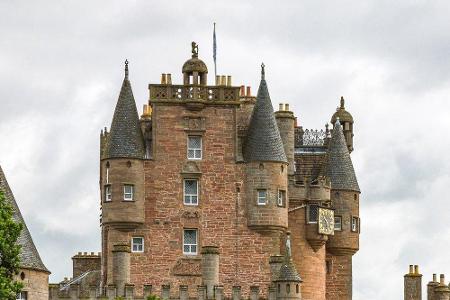 110 Kilometer nordöstlich von Edinburgh steht das Glamis Castle. Laut alten Legenden soll hier die 