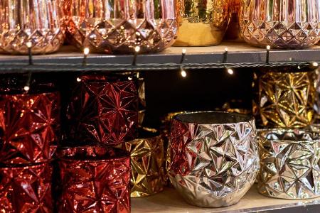 Wer neue Elemente braucht, sollte mit Bedacht einkaufen. Dekoration im Laden wirkt optisch oft anders als im eigenen Wohnzim...