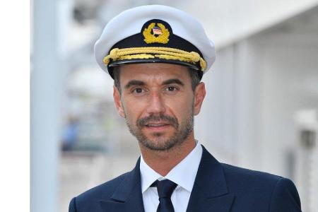 Entertainer und Schlagerstar Florian Silbereisen (geb. 1981) stieg im Jahr 2019 als neuer Kapitän Max Parger im 