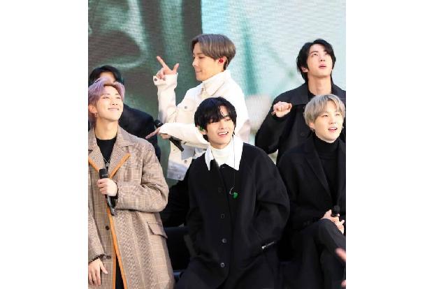 Eine Überraschung gab es indes für die K-Pop-Band BTS: Nachdem die Gruppe bei den MTV European Music Awards abgeräumt hatte,...