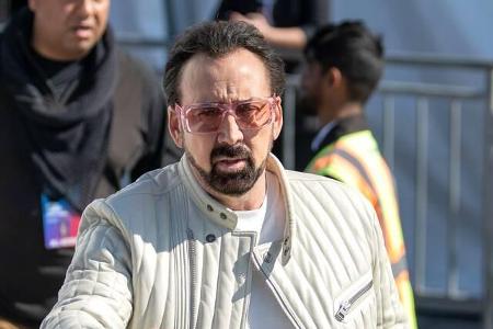 Auch Nicolas Cage hat die Angewohnheit, Häuser anzuhäufen. Sein Lebensstil war so extravagant, dass er zwischen 1994 bis 201...