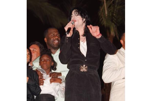 Bei Michael Jackson würde man auch denken, dass da keine finanziellen Probleme sein konnten, aber der King of Pop soll bis z...