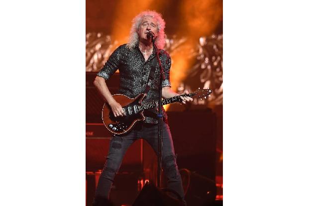 Queen-Star Brian May fällt zwar in erster Linie durch virtuoses Gitarrespielen und seine wallende Mähne auf, doch der Musike...