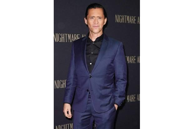 Neben Rooney, Bradley und Cate sind im Film auch Clifton Collins Jr....