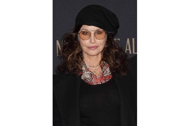 Schauspielerin Gina Gershon und die...