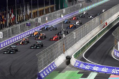 Die Formel-1-Saison 2021 ist Geschichte. Heißt für uns: Zeit für die Abrechnung! Welcher Fahrer hat überzeugt, wer enttäusch...
