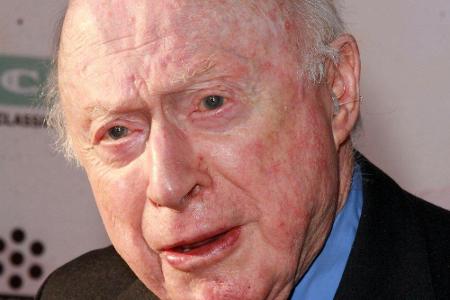 Schauspieler und Regisseur Norman Lloyd verstarb am 11. Mai mit 106 Jahren. Laut US-Medien sei er Hollywoods am längsten arb...