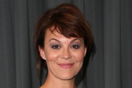 Schauspielerin Helen McCrory verstarb am 16. April nach einem Kampf gegen den Krebs mit nur 52 Jahren. Die Britin war vor al...