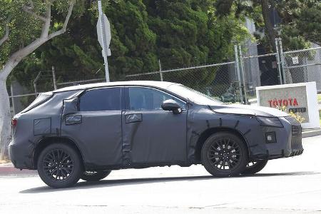 Lexus RX 7-Sitzer Erlkönig