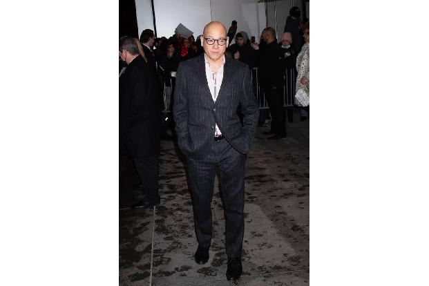 Evan Handler als Charlottes liebenswürdiger Ehemann, Scheidungsanwalt Harry Goldenblatt, ist ebenfalls mit von der Partie.