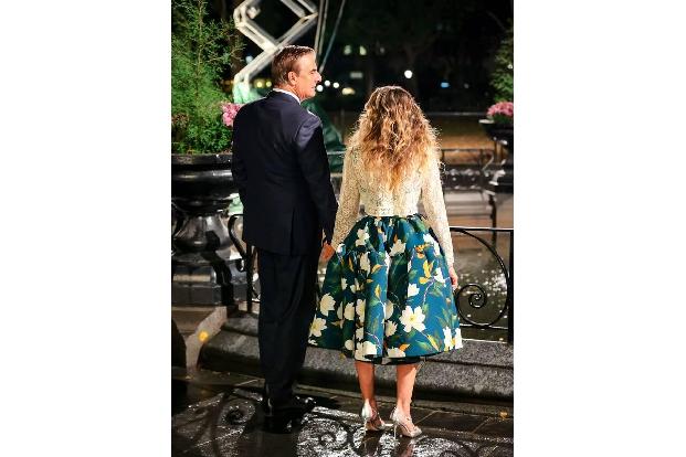 In Deutschland ist 'And Just Like That…' auf Sky Comedy zu sehen. Wer kein Abo abschließen möchte, kann auch ein Sky Enterta...