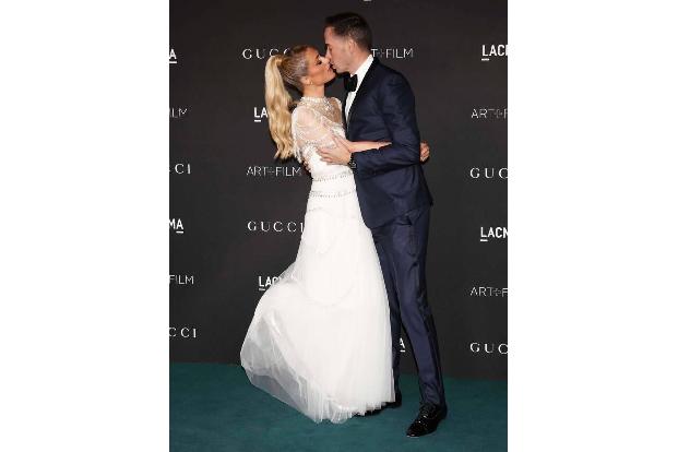 Paris Hilton und Carter Reum: Paris und Carter hatten im November nicht nur einen
Hochzeitstag, sondern eine ganze Hochzeit... Paris Hilton und Carter Reum: Paris und Carter hatten im November nicht nur einen
Hochzeitstag, sondern eine ganze Hochzeit...