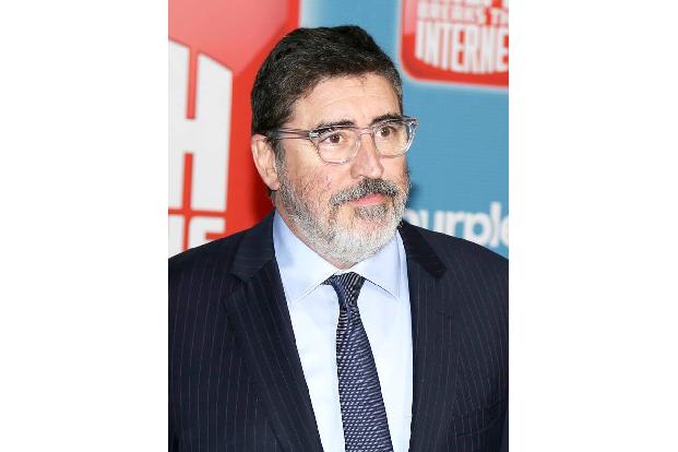 Alfred Molina & Jennifer Lee: Der Schauspieler und die künstlerische Leiterin von Walt Disney Animation Studios teilten Bild...