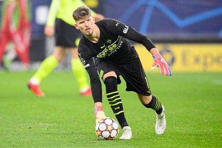 Zeigte in seiner ersten Champions-League-Saison keinerlei Anlaufschwierigkeiten. In allen sechs Spielen ein sicherer Rückhal...
