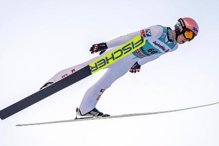 In der Breite ist das Potenzial der Skisprung-Nation Österreich beeindruckend, in der Spitze indes sehr überschaubar. Das un...