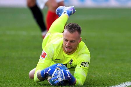 Spielte sechs Mal zu Null und kassierte zudem die wenigsten Gegentreffer der Hinrunde (16). Gleiche Werte weist zwar auch Ba...