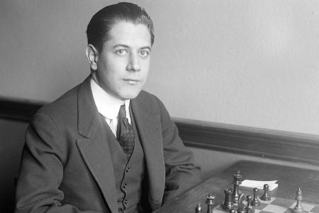 Von 1921 bis 1927 stand der gebürtige Kubaner an der Spitze der Schachwelt. Sein Spitzname 'Die Maschine' hatte er seinem na...
