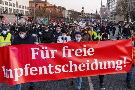 Proteste gegen die Corona-Maßnahmen in Hamburg