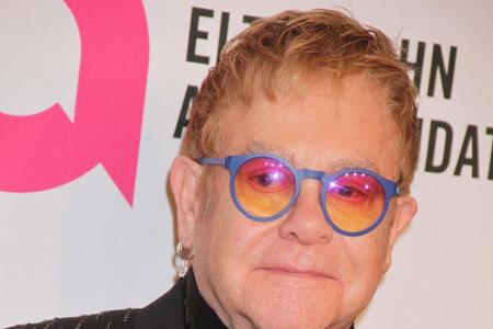 Auch Elton John (69) spricht offen über seine Drogensucht und den Magerwahn. So half es ihm, mit Prinzessin Diana über seine...