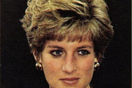 In geheimen Tonbandaufnahmen, die 2004 auf dem Kanal NBC ausgestrahlt wurden, sprach Lady Diana mit Andrew Morton über ihre ...