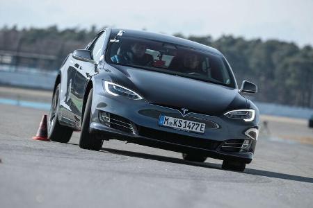 Tesla Model S P100D 4x4 - Test