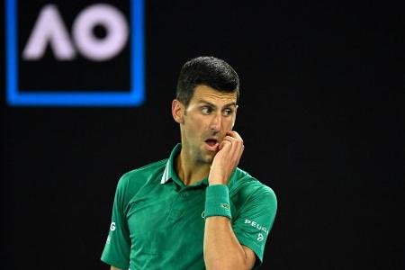 Djokovic trainiert - Behörden prüfen Einreise-Angaben