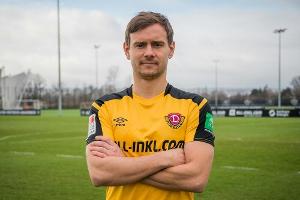 Löwe verlängert Vertrag bei Dynamo Dresden