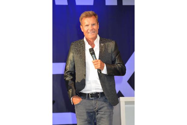 ...Dieter Bohlen endlich auch Instagram entdeckt und begeistert seine Fans dort vor allem mit 'Dieters Tagesschau', mit der ...