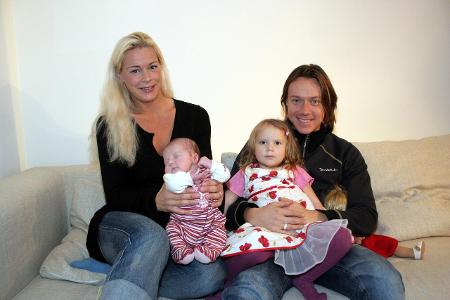 Malena Ernman husband Svante Thunberg and daughters Greta oc... (1)