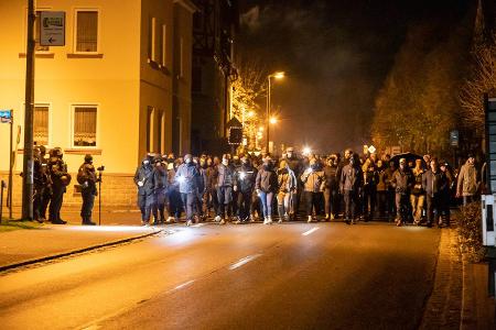 Corona-Demos Sachsen Thüringen Fackelproteste Gesundheitsministerin Sachsen