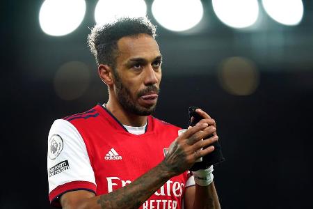 Pierre-Emerick Aubameyang spielt beim FC Arsenal keine Rolle mehr. Nach wiederholten Disziplinlosigkeiten verlor er nicht nu...