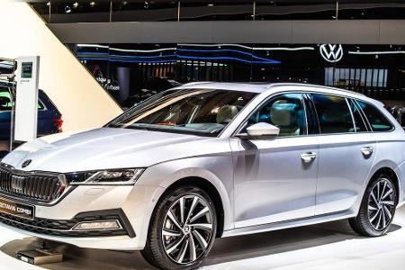 Silber geht an den dieselbetriebenen Skoda Octavia Combi 2.0 TDI SCR. Der ADAC bezeichnet es im Test als 