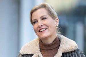 Sophie von Wessex half an Geburtstag in Impfzentrum