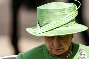 Queen Elizabeth II. betet für Menschen in Tonga