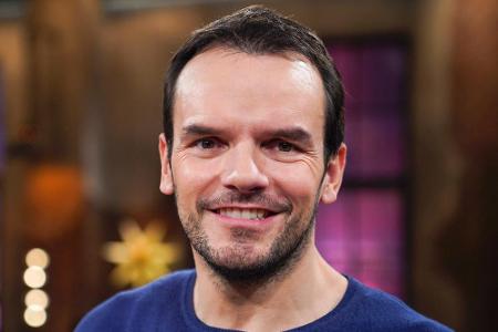 Mehrere kleine Kochauftritte hatte Steffen Henssler (47) bevor er mit 