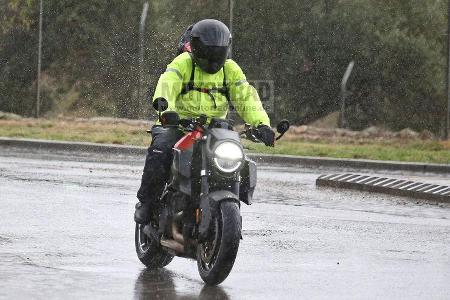 KTM-Brabus 1300 R Erlkönig