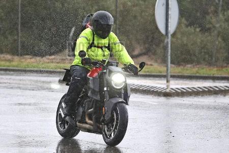 KTM-Brabus 1300 R Erlkönig