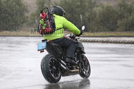 KTM-Brabus 1300 R Erlkönig