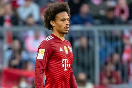 Holte sich die Bälle oftmals tief ab. Sorgte mit quirligen Bewegungen regelmäßig für Raumgewinne. Traf bei seinen Pässen ebenfalls viele richtige Entscheidungen. Staubte nach Schwolow-Fehler eiskalt ab (75.), sein Traumtor zum vermeintlichen 5:1 wurde indes aberkannt (89.). In der Rückwärtsbewegung abermals sehr fleißig. Bärenstarker Auftritt.