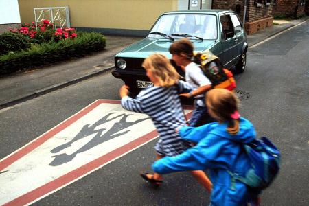 Kindheit früher Schulweg