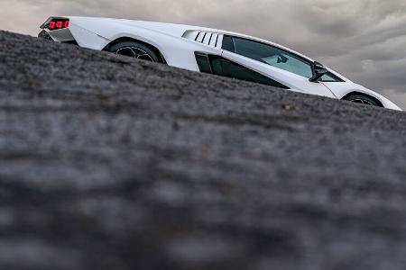 Lamborghini Countach LPI 800-4