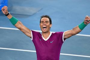 "Eine Inspiration": Federer und Djokovic gratulieren Nadal