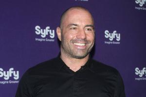 Kontroverser Spotify-Podcaster Joe Rogan gelobt Besserung