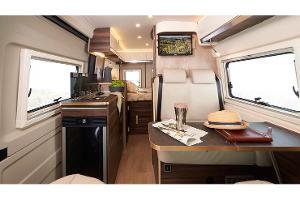 Wintertauglicher Campingbus