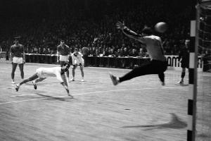 Handball-Ikone Klühspies wird 70